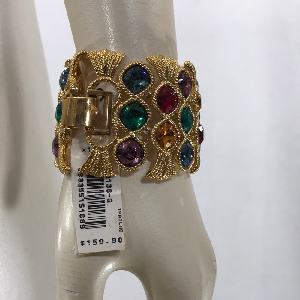 👀❤️Vintage Napier Gold Tone Women's Bracelet